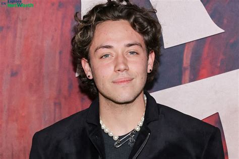 Ethan Cutkosky Net Worth